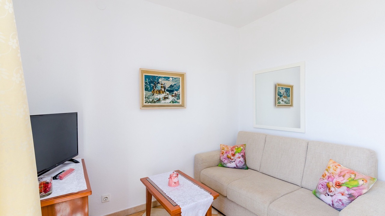 Photo of Livingroom in Gornji Kono