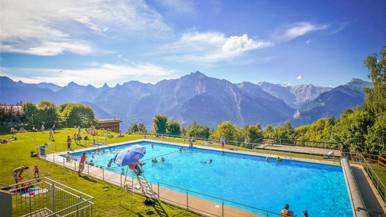 Photo of Outdoor in Saint-Pierre-de-Clages