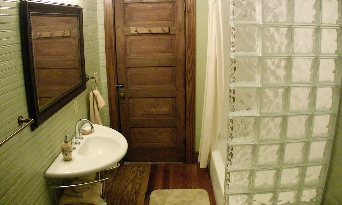 Photo of Bathroom in Thomaston