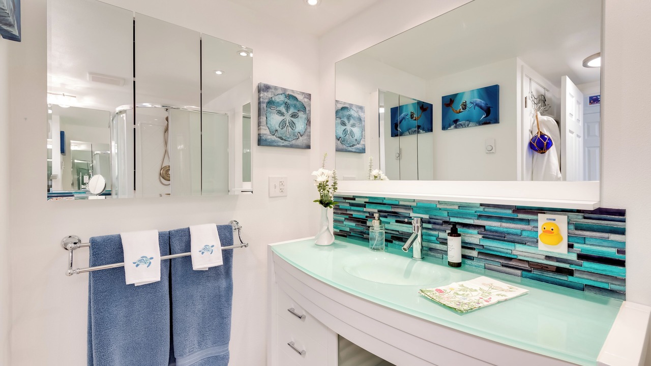 Photo of Bathroom in Kenmore