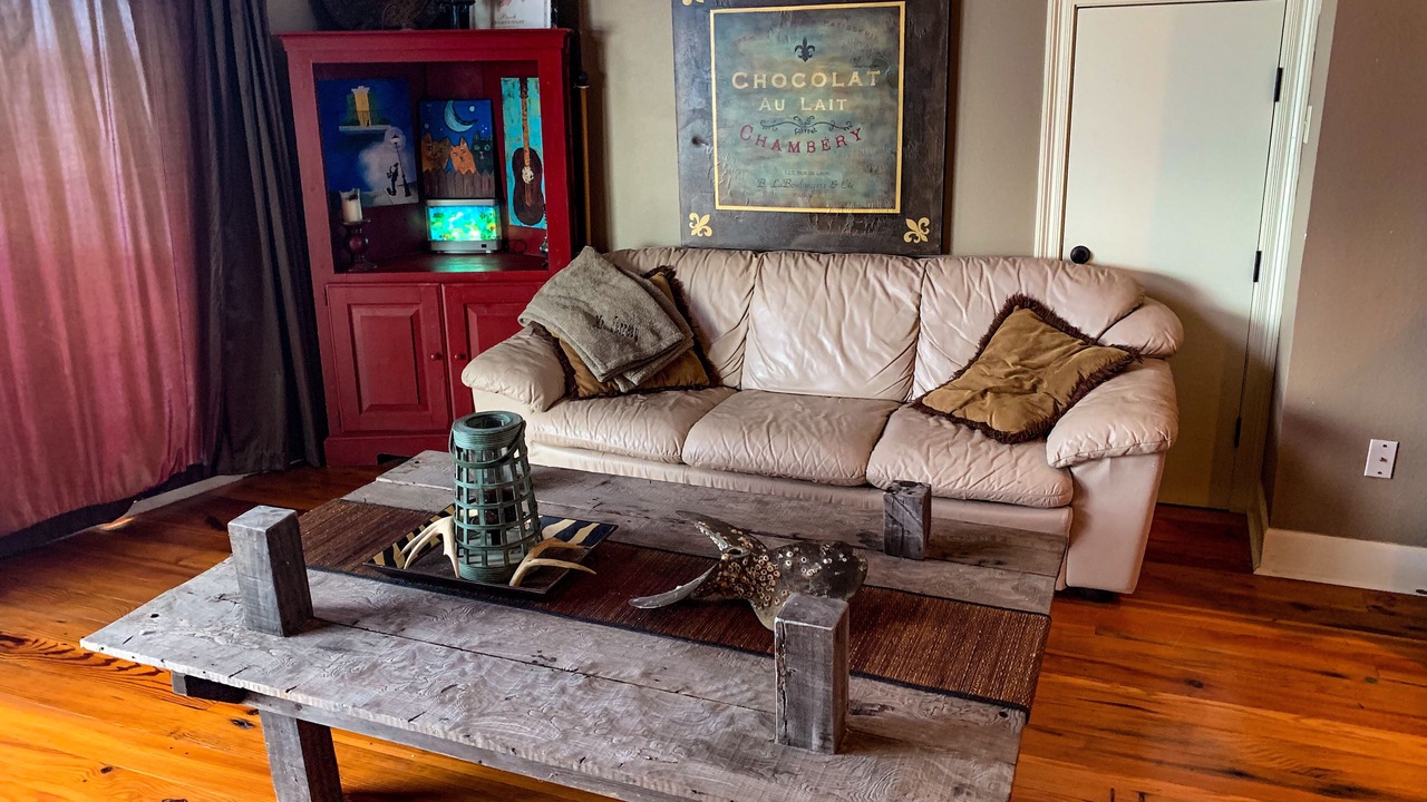 Photo of Livingroom in Oscar