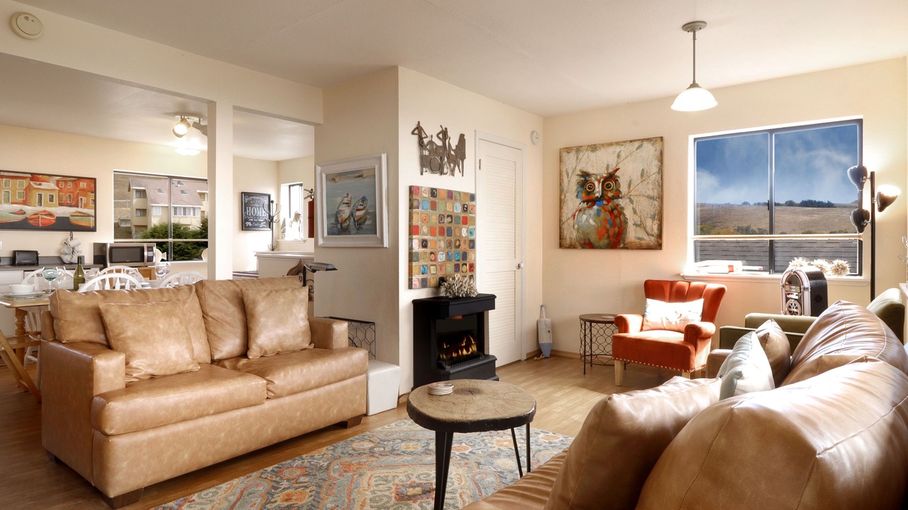 Photo of Livingroom in Dillon Beach