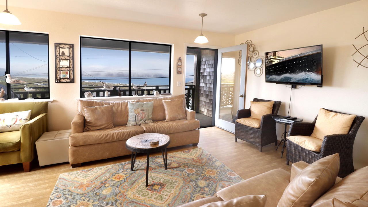 Photo of Livingroom in Dillon Beach