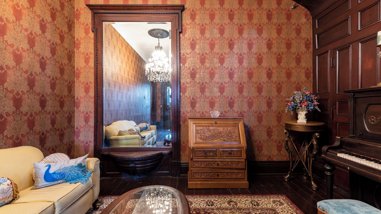 Photo of Others in Old Louisville