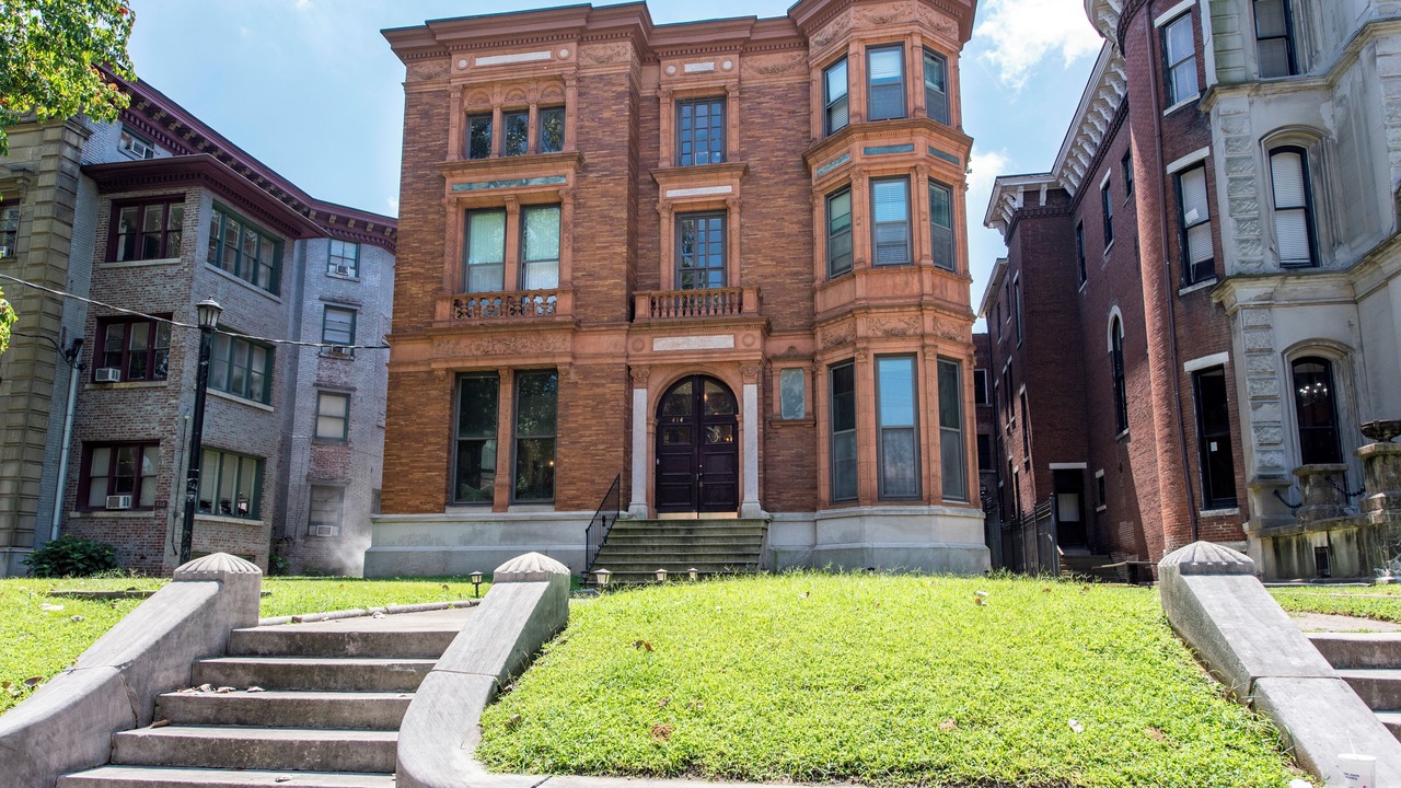 Photo of Others in Old Louisville