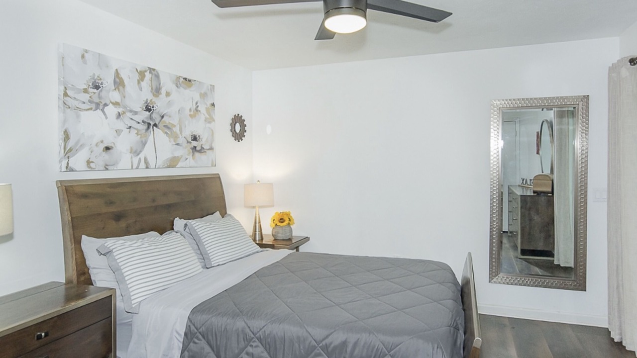Photo of Bedroom in Clinton