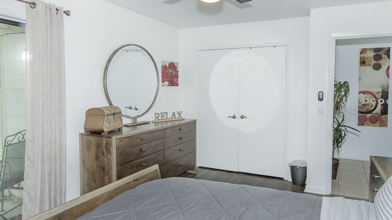 Photo of Bedroom in Clinton