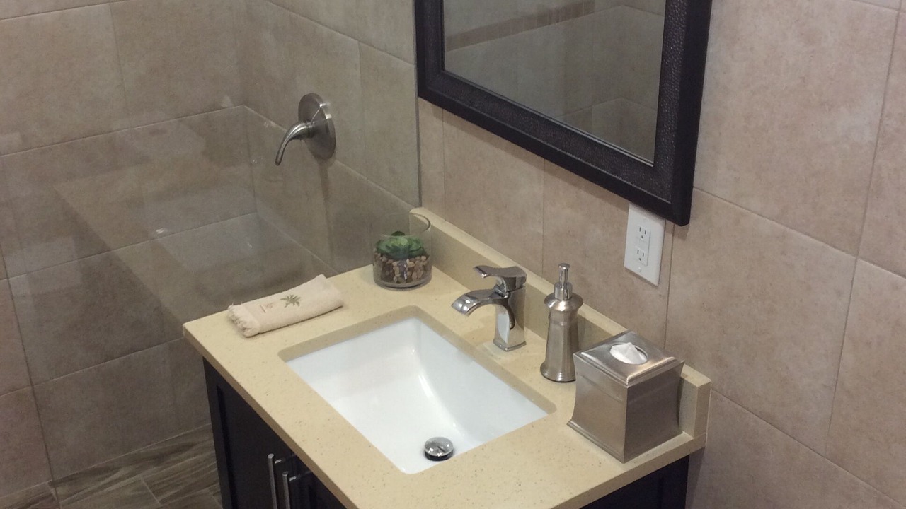 Photo of Bathroom in North Andrews Gardens
