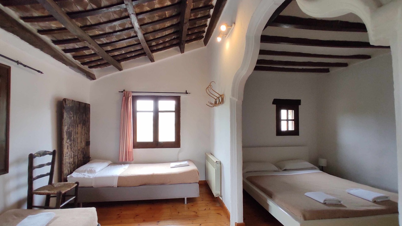 Photo of Bedroom in Maia de Montcal