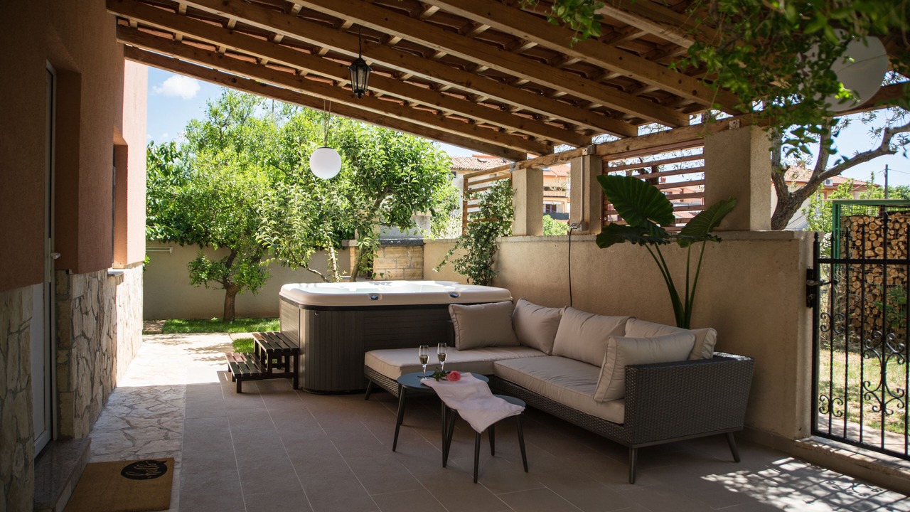 Photo of Patio Balcony in Valbandon