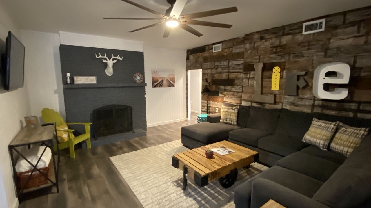 Photo of Livingroom in Leander