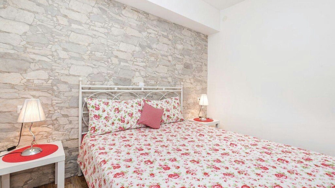 Photo of Bedroom in Rubesi