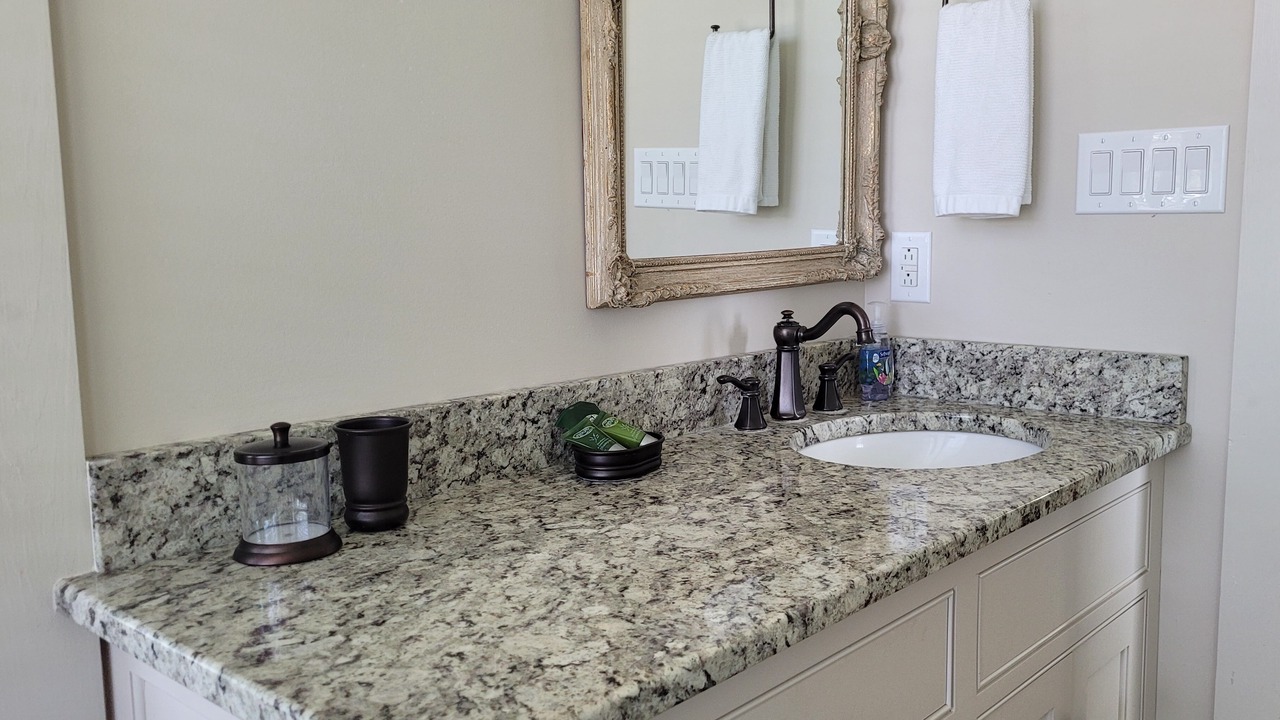 Photo of Bathroom in Oriental