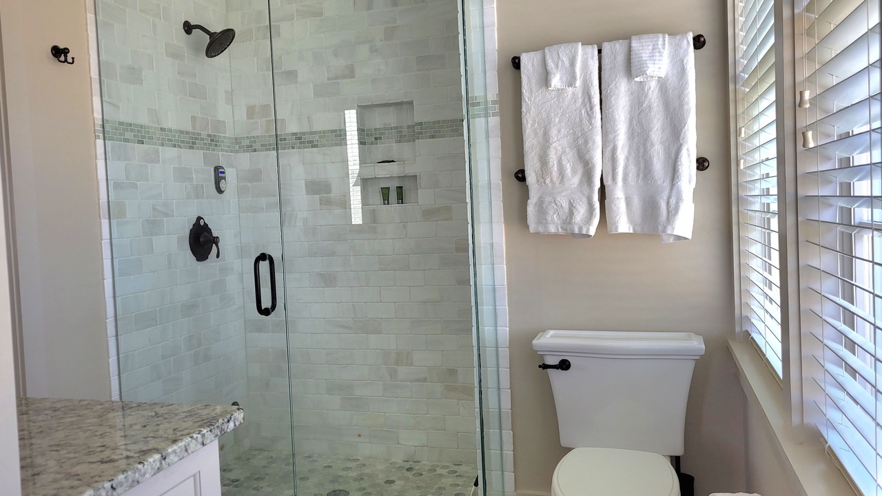 Photo of Bathroom in Oriental
