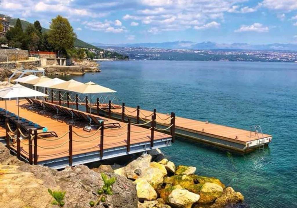 Photo of Outdoor in Rubesi