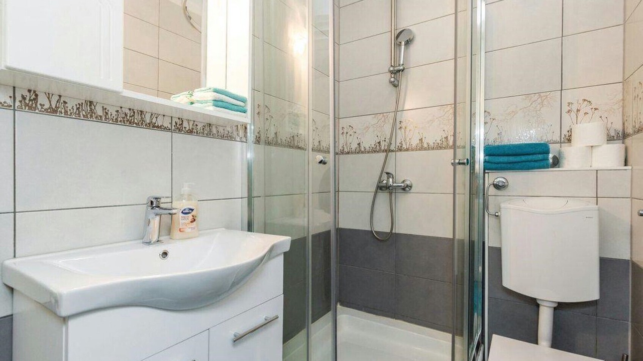 Photo of Bathroom in Rubesi