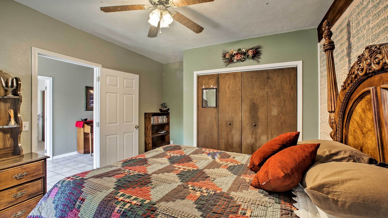 Photo of Bedroom in Emerald Beach