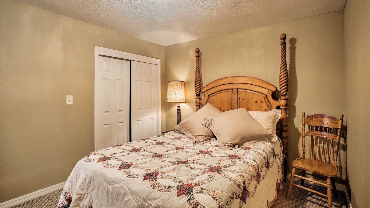 Photo of Bedroom in Emerald Beach
