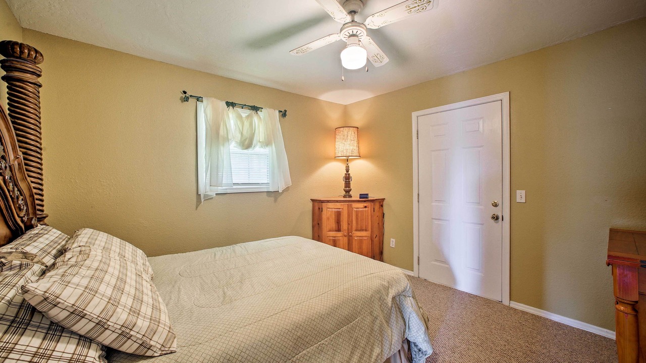 Photo of Bedroom in Emerald Beach
