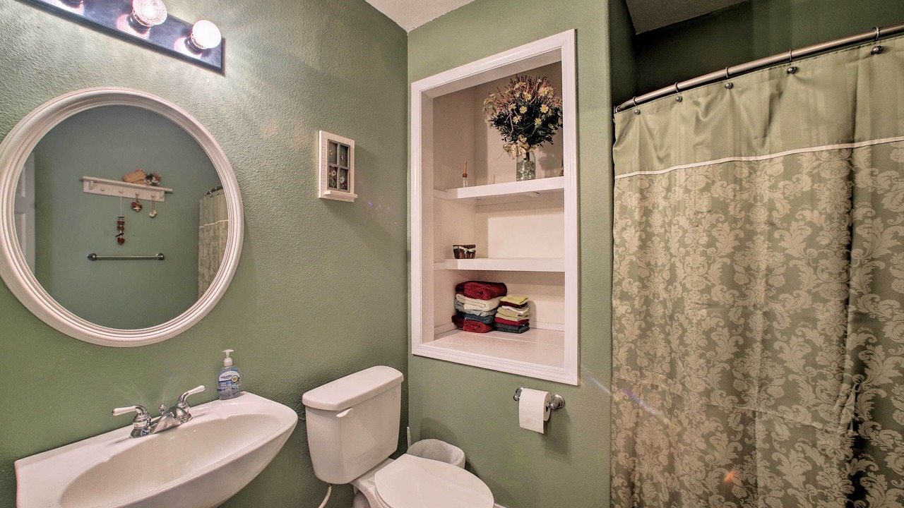 Photo of Bathroom in Emerald Beach