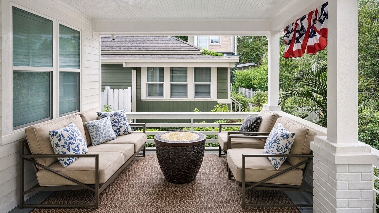 Photo of Patio Balcony in Historic Uptown