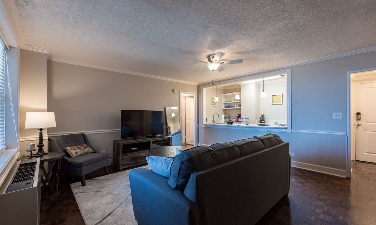 Photo of Livingroom in Peachtree Center