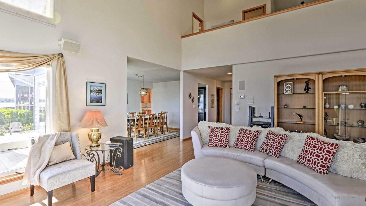 Photo of Livingroom in Birch Bay