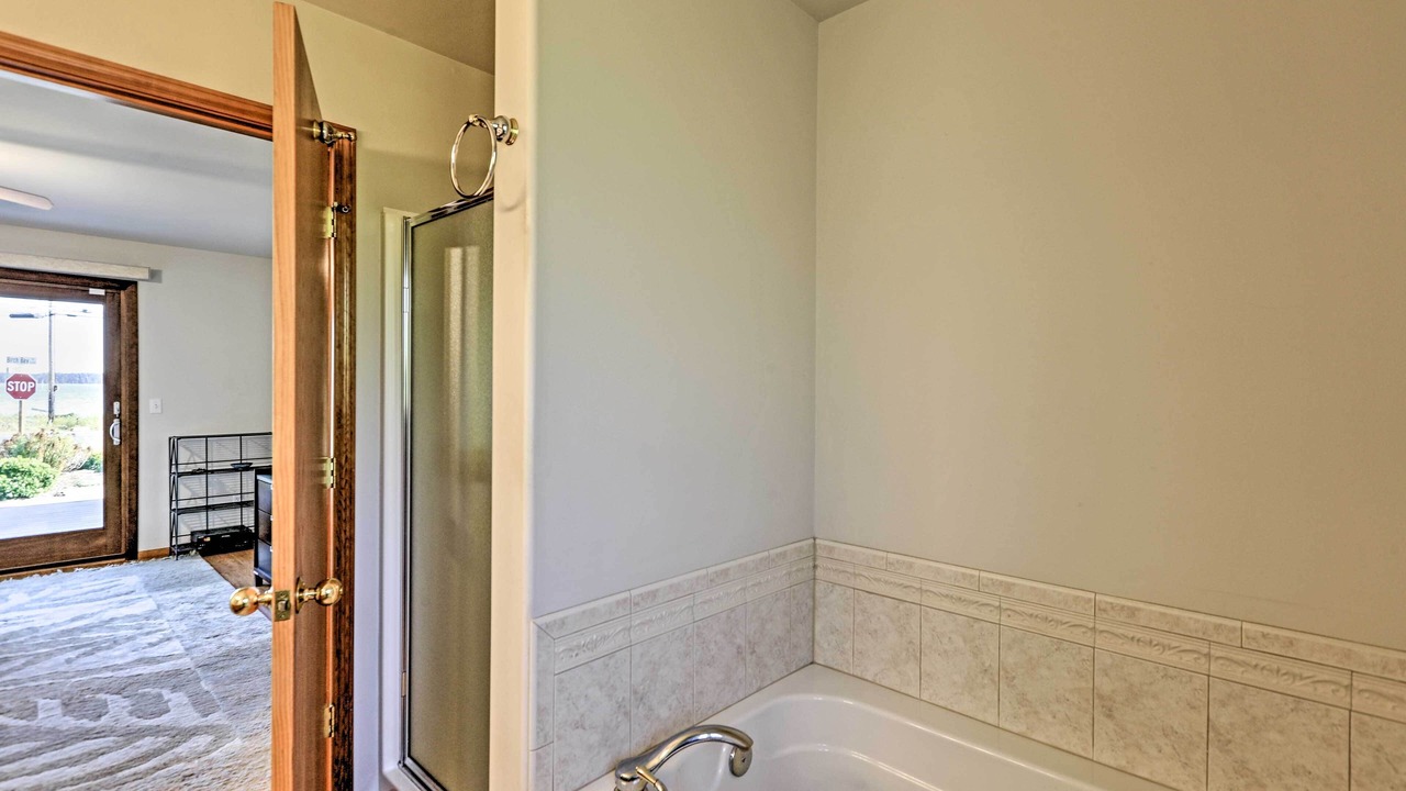 Photo of Bathroom in Birch Bay