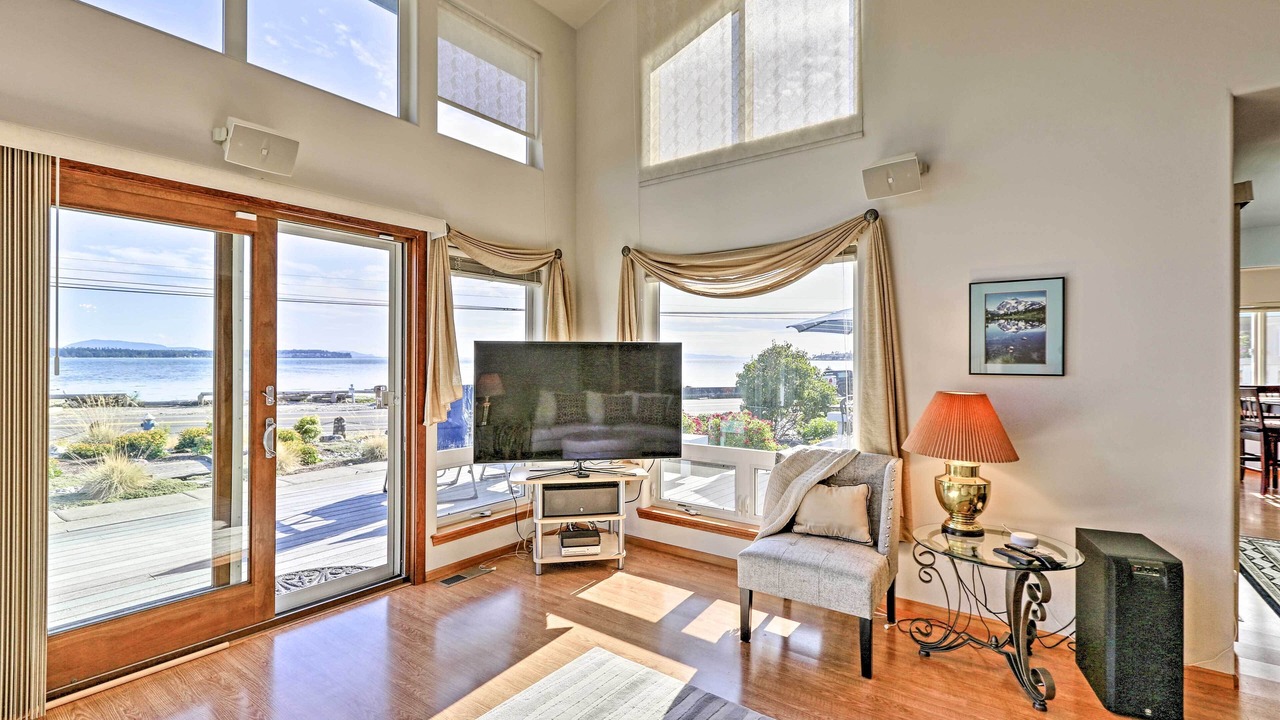 Photo of Livingroom in Birch Bay