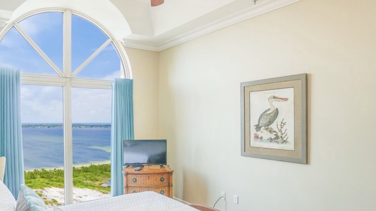 Photo of Bedroom in Pensacola Beach