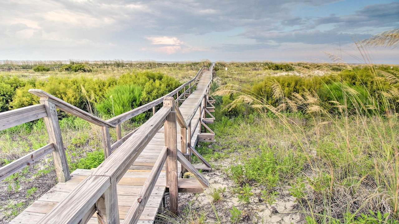 Photo of Others in Oceanmarsh Subdivision