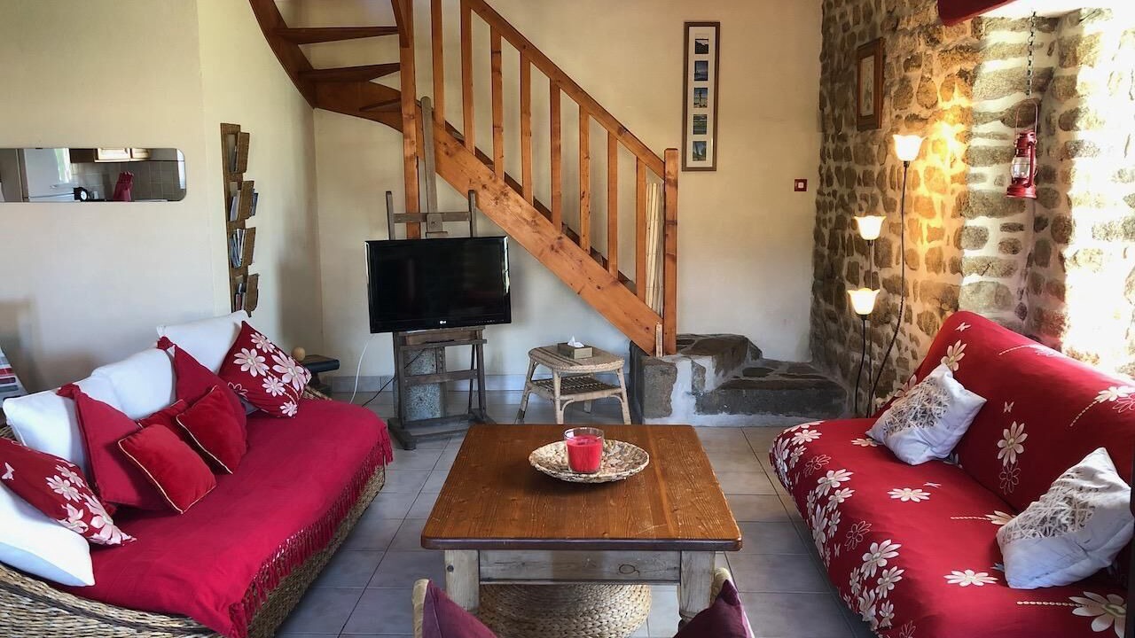 Photo of Livingroom in Saint-Laurent-de-Terregatte