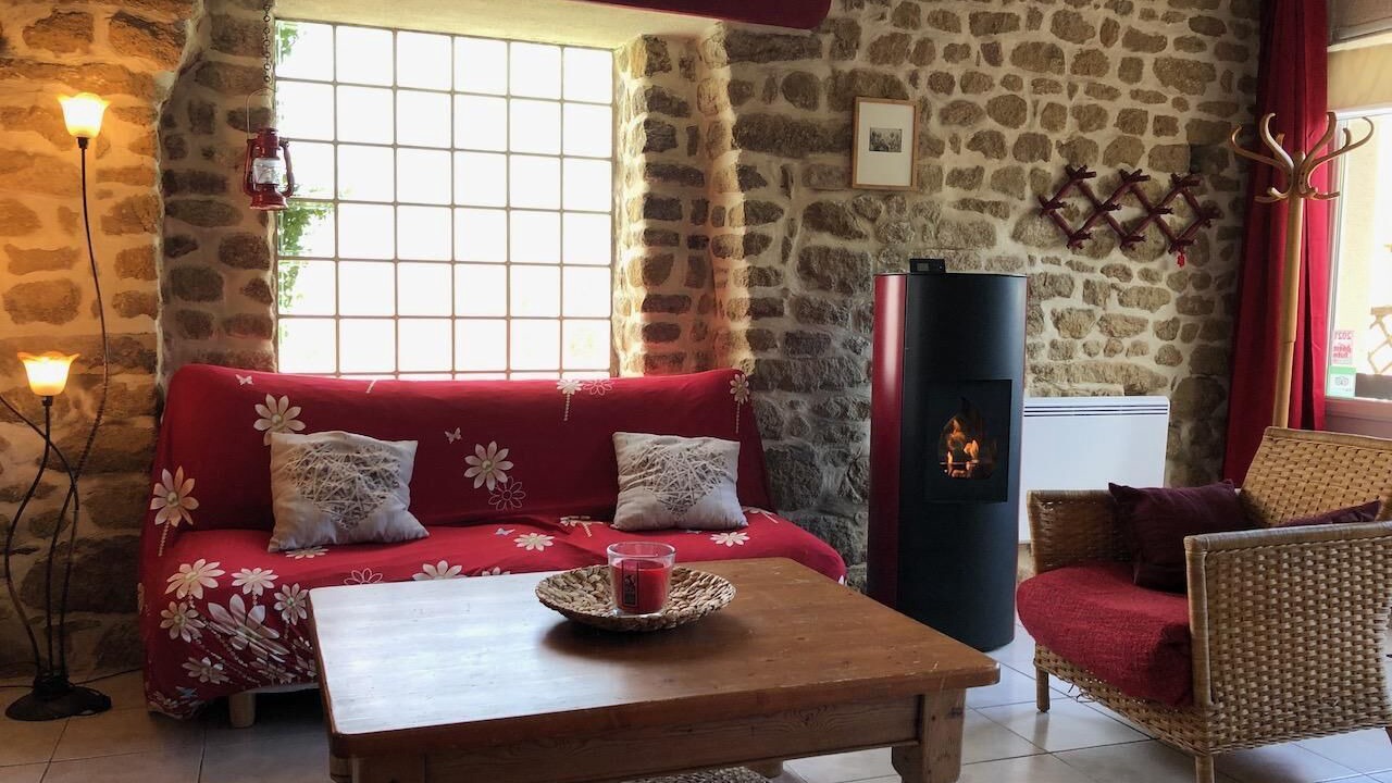 Photo of Livingroom in Saint-Laurent-de-Terregatte