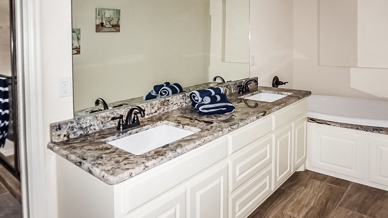Photo of Bathroom in Pottsboro