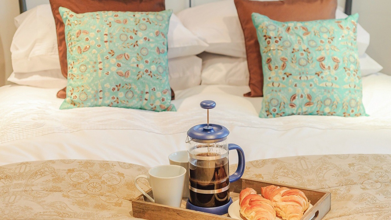 Photo of Others in Eye