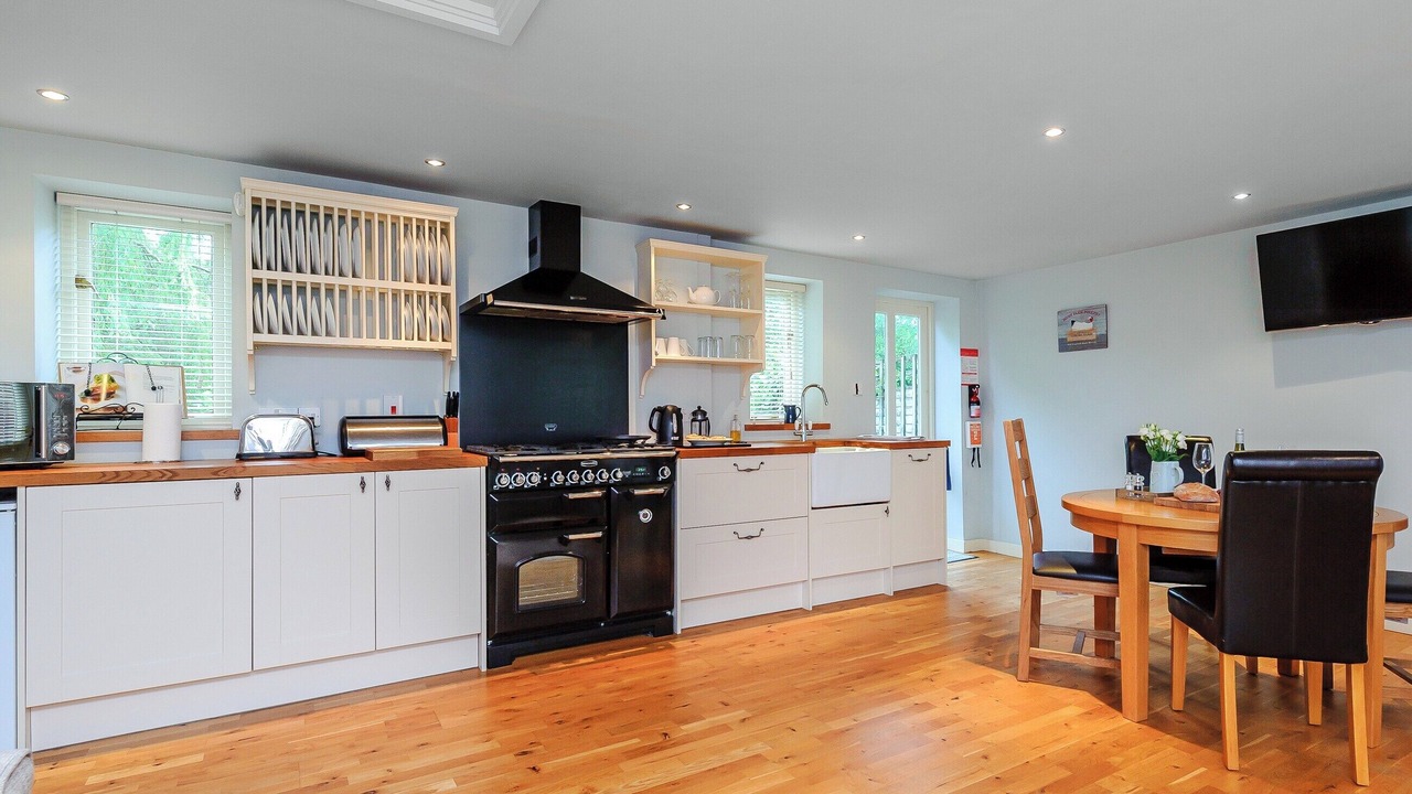 Photo of Others in Eye