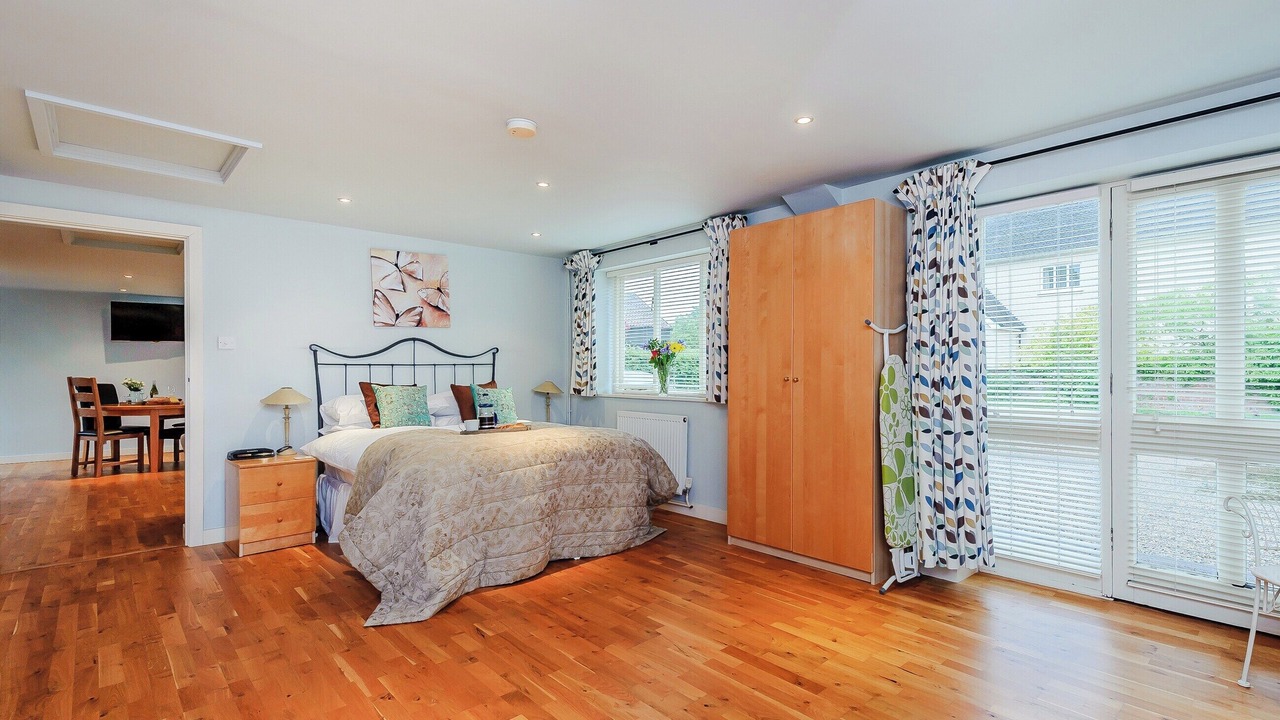 Photo of Bedroom in Eye