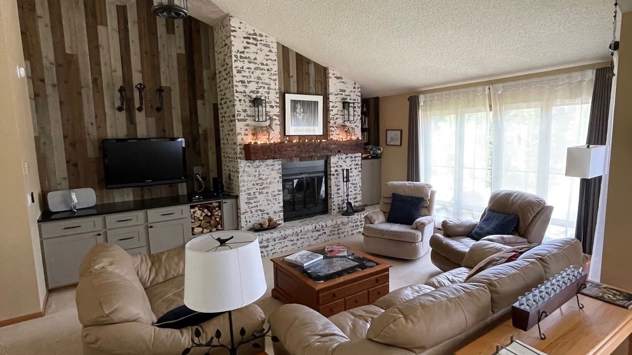 Photo of Livingroom in Fraser