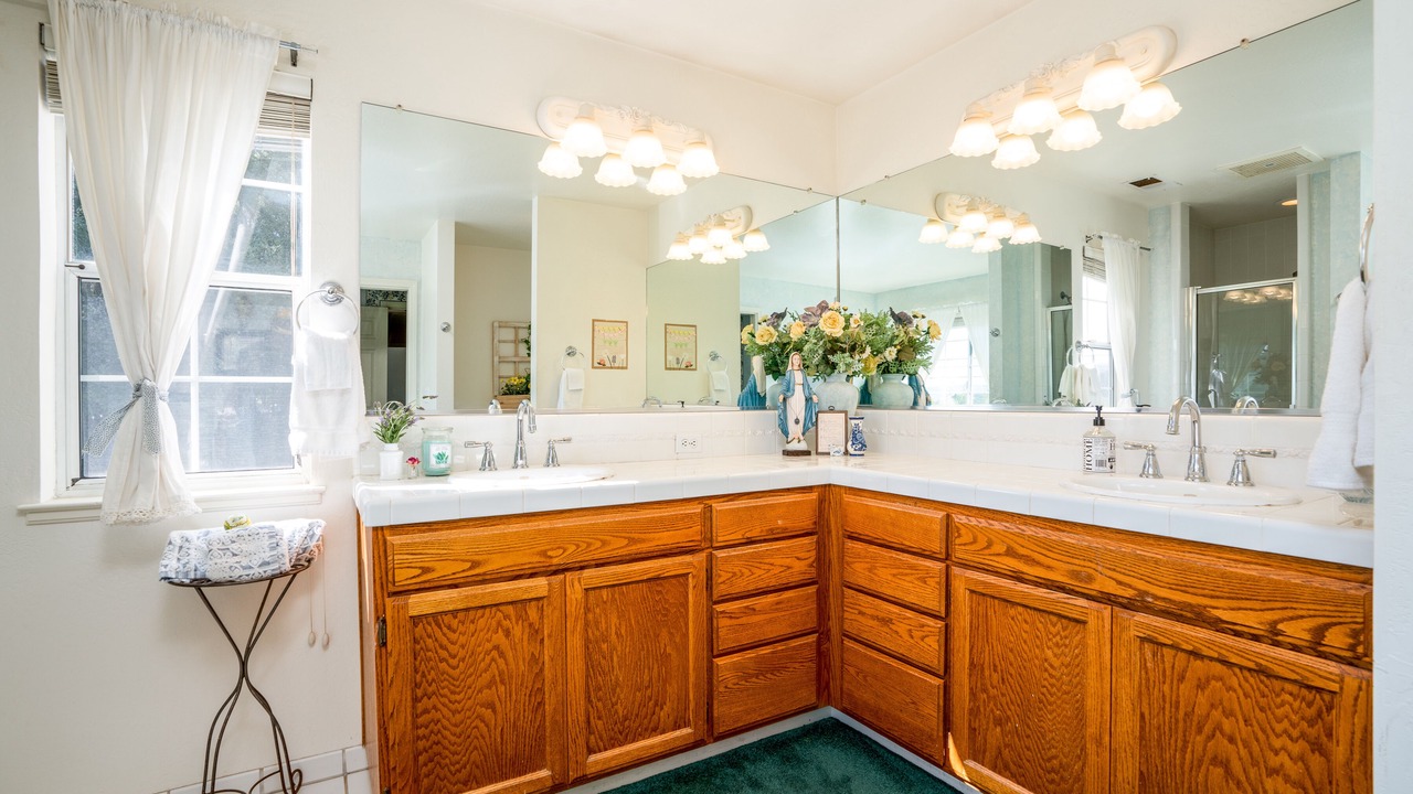 Photo of Others in Redwood Valley