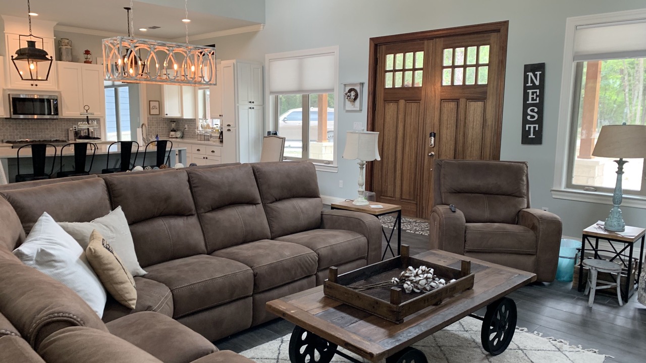 Photo of Livingroom in Quinlan