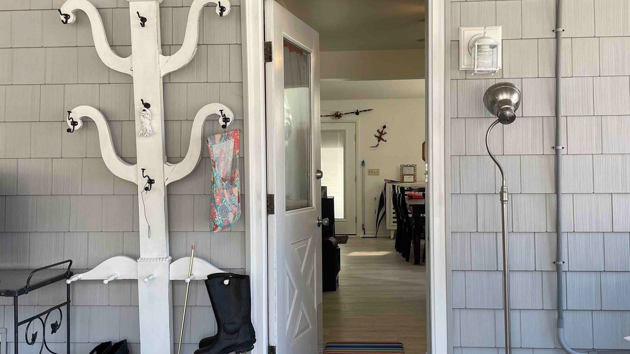 Photo of Others in Calvert Beach-Long Beach