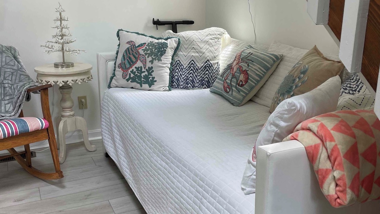 Photo of Others in Calvert Beach-Long Beach