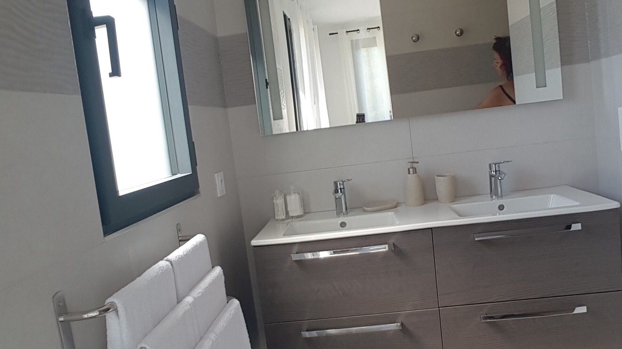 Photo of Bathroom in Concores
