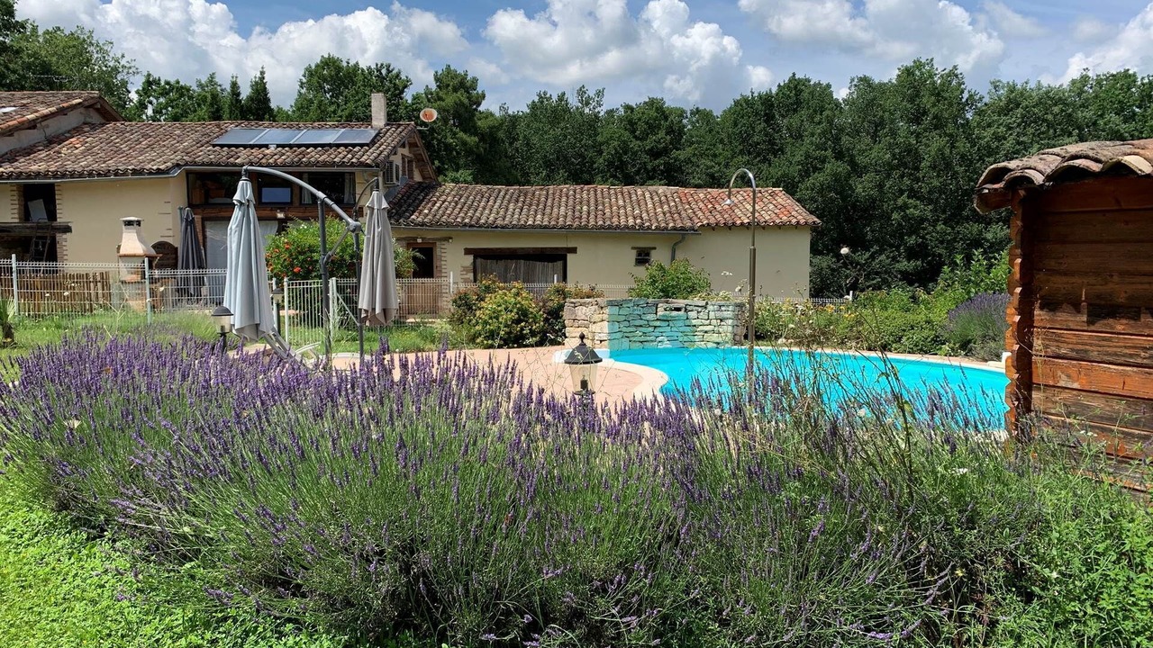 Photo of Others in Lafrancaise