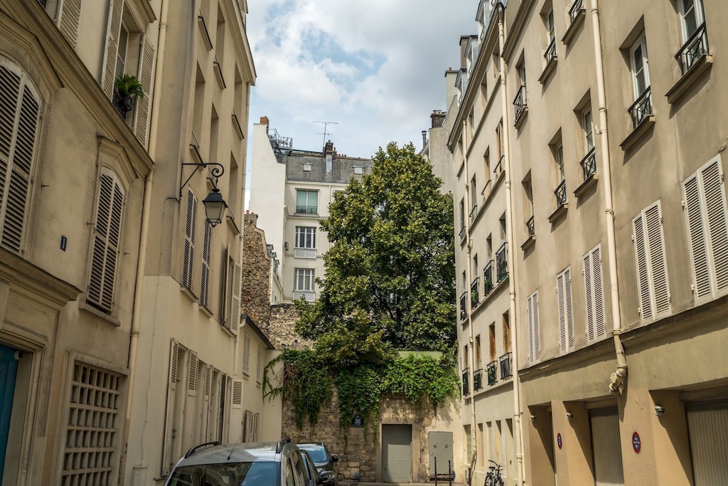 Photo of Buildings in Arsenal