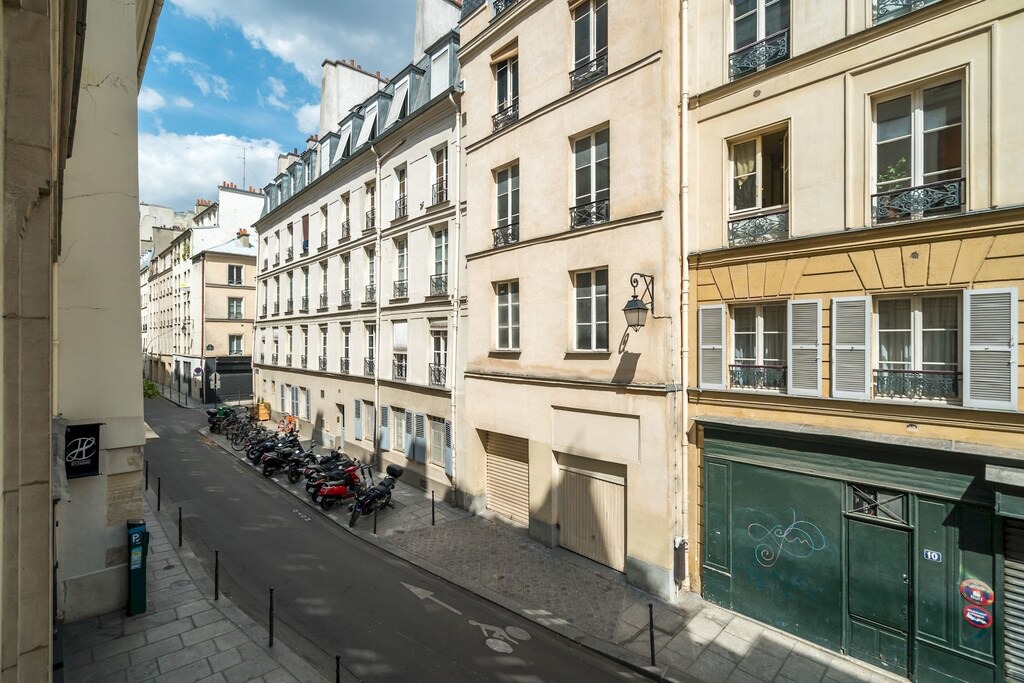 Photo of Buildings in Arsenal