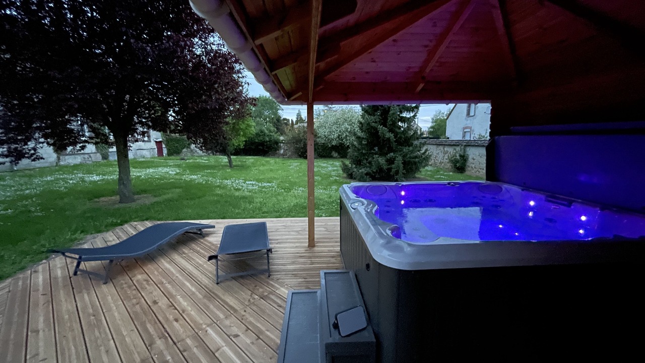 Photo of Outdoor in Fontaine-Macon