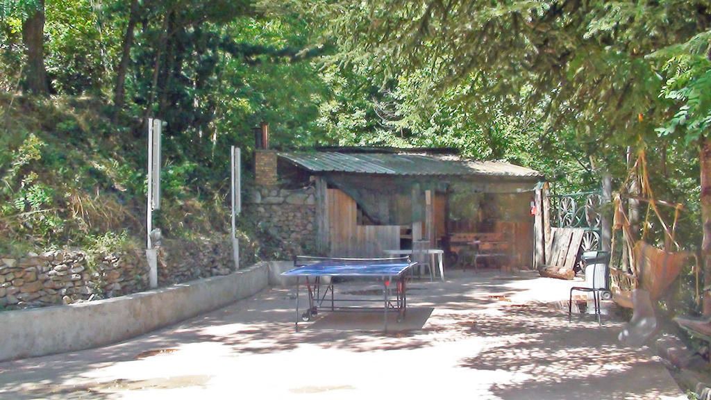Photo of Others in Escaro