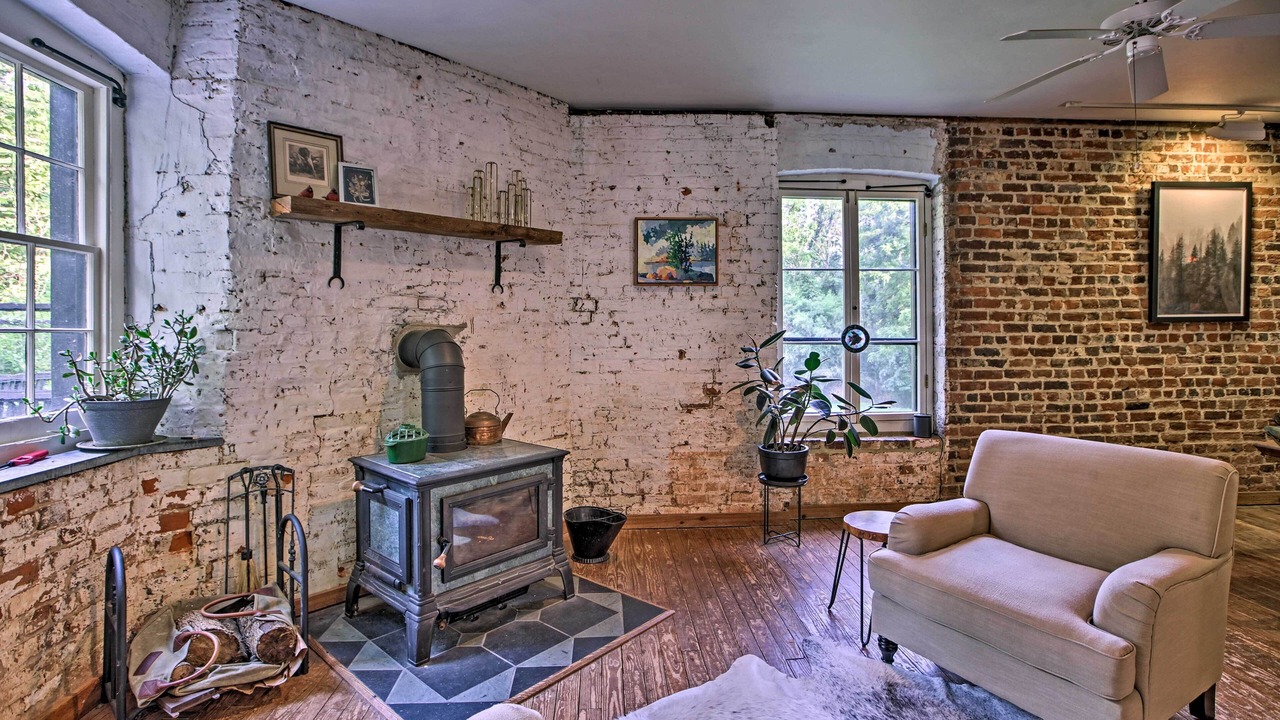 Photo of Bedroom in Scottsville