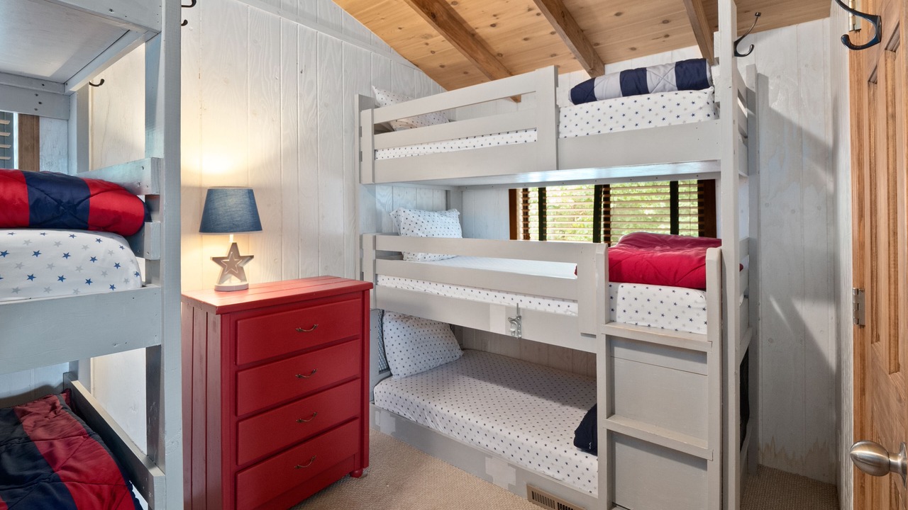 Photo of Bedroom in Innsbrook